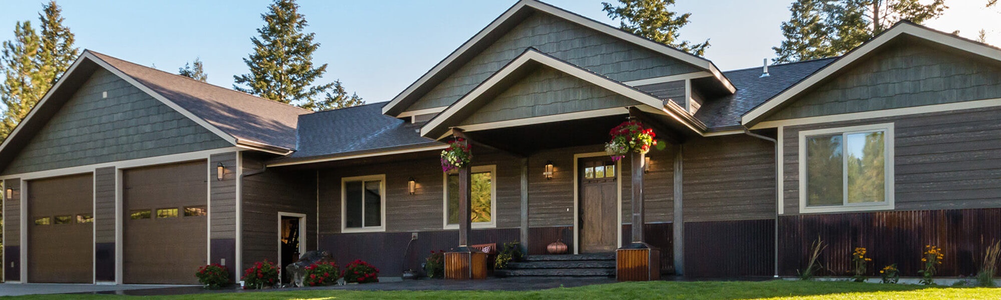 Large residential shingle roof