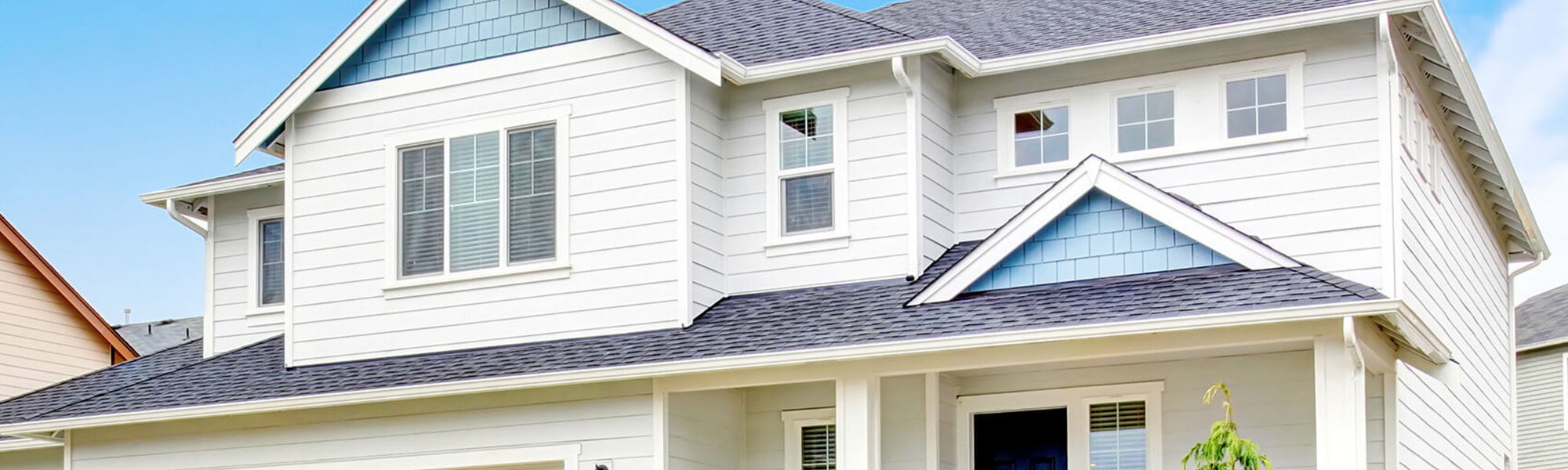 large residential shingle roof in bloomington
