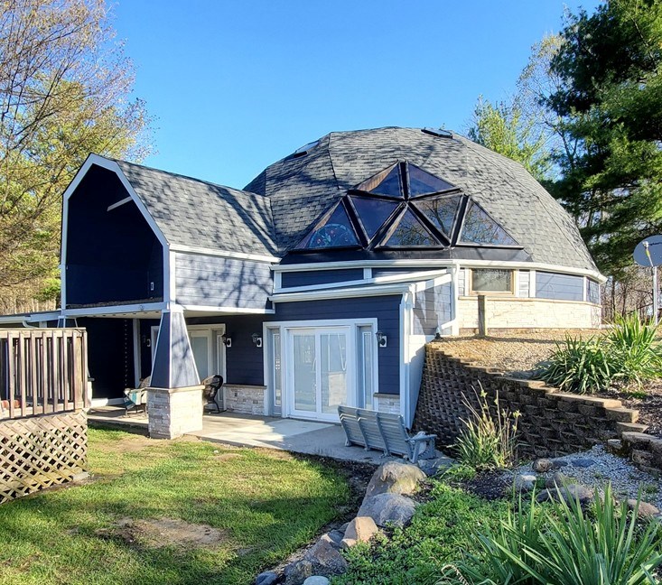 Rounded asphalt roof in Indiana 